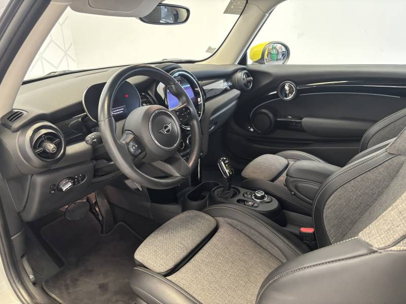 Mini Mini Hatch 3 Portes Cooper SE 184 ch Edition Camden  occasion  Bziers - photo n5