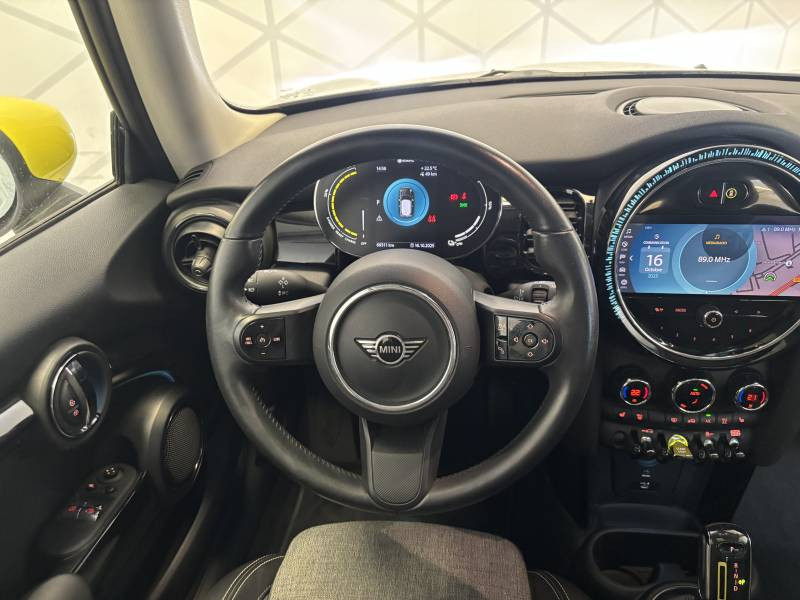 Mini Mini Hatch 3 Portes Cooper SE 184 ch Edition Camden  occasion  Bziers - photo n8