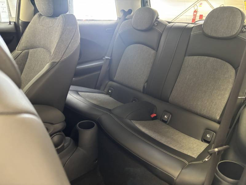 Mini Mini Hatch 3 Portes Cooper SE 184 ch Edition Camden  occasion  Bziers - photo n6