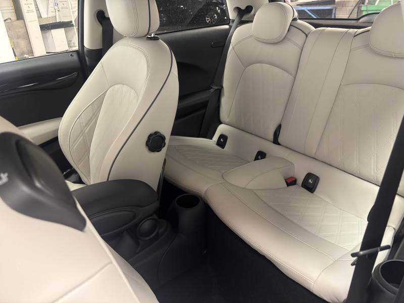 Mini Mini Hatch 3 Portes Cooper SE 184 ch Edition Camden 2022 - photo n°6 Mini Mini Hatch 3 Portes Cooper SE 184 ch Edition Camden  occasion à Béziers - photo n°6