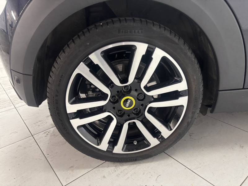 Mini Mini Hatch 3 Portes Cooper SE 184 ch Edition Camden 2022 - photo n°11 Mini Mini Hatch 3 Portes Cooper SE 184 ch Edition Camden  occasion à Béziers - photo n°11