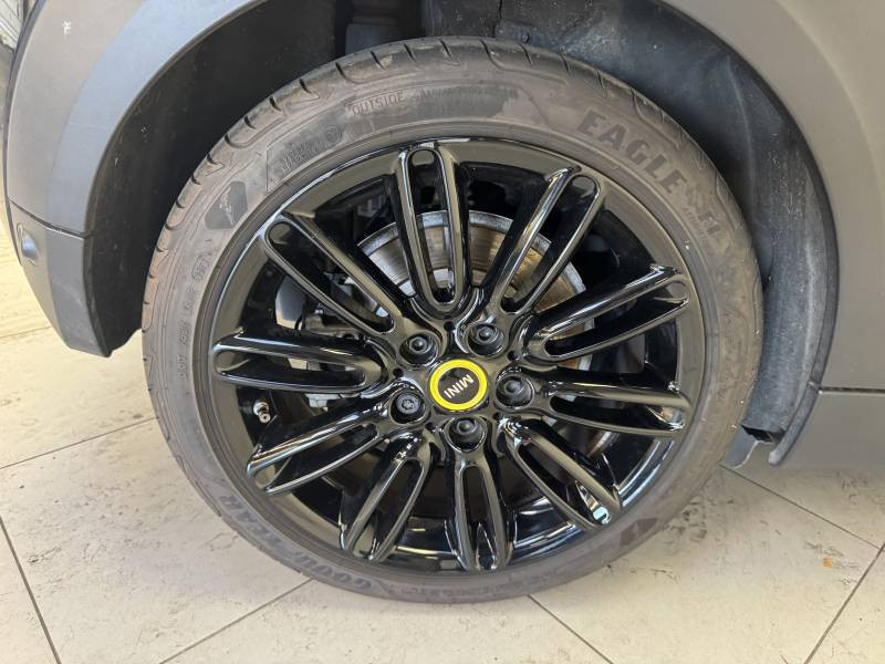 Mini Mini Hatch 3 Portes Cooper SE 184 ch Edition Camden  occasion  Bziers - photo n12