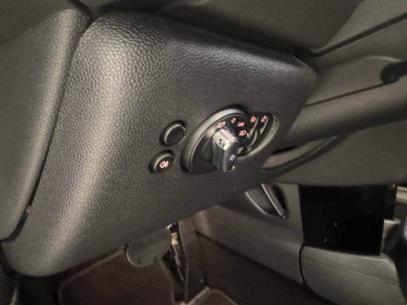 Mini Mini Hatch 3 Portes Cooper SE 184 ch Edition Camden  occasion  Bziers - photo n20