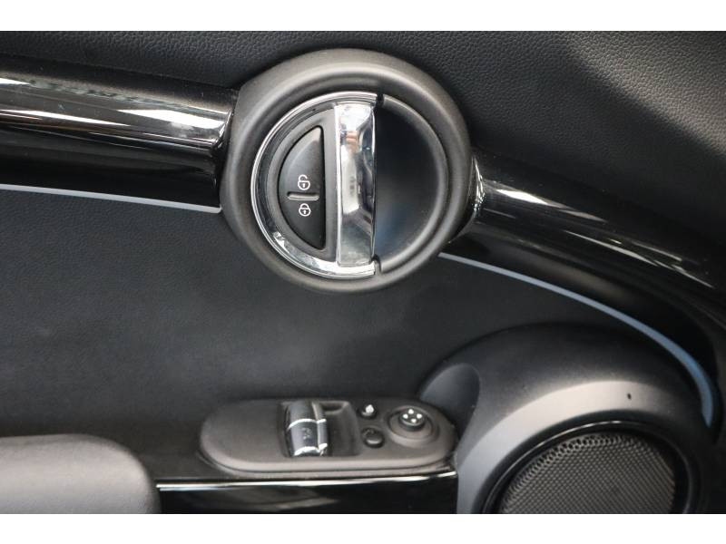 Mini Mini Hatch 3 Portes Cooper SE 184 ch Edition Camden 2022 - photo n°4 Mini Mini Hatch 3 Portes Cooper SE 184 ch Edition Camden  occasion à Lescar - photo n°4