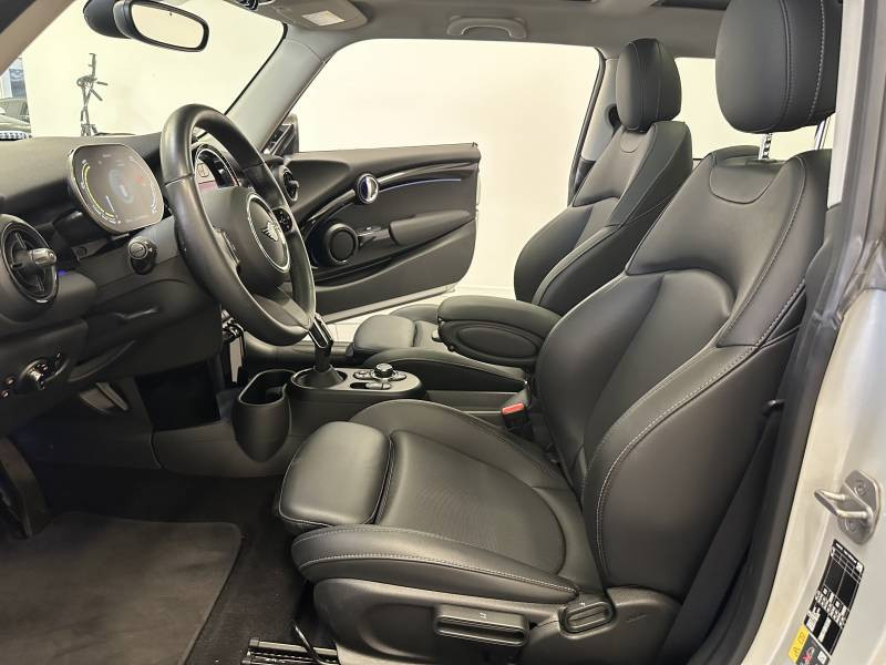 Mini Mini Hatch 3 Portes Cooper SE 184 ch Edition Camden  occasion  Brive-la-Gaillarde - photo n4