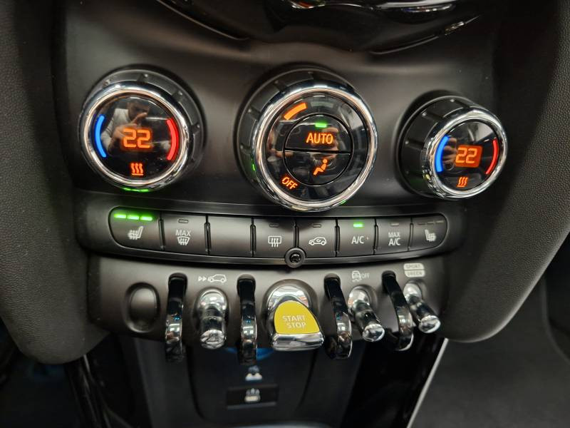 Mini Mini Hatch 3 Portes Cooper SE 184 ch Edition Camden  occasion  Lormont - photo n11