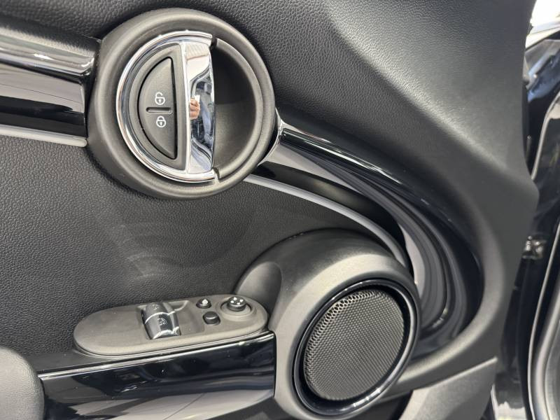 Mini Mini Hatch 3 Portes Cooper SE 184 ch Edition Camden  occasion  Tarbes - photo n18