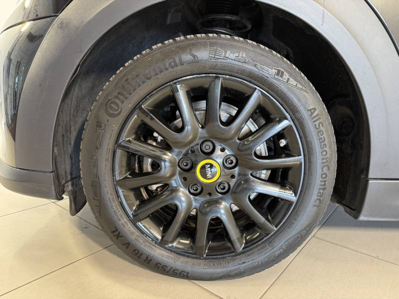 Mini Mini Hatch 3 Portes Cooper SE 184 ch Edition Camden  occasion  Tarbes - photo n14