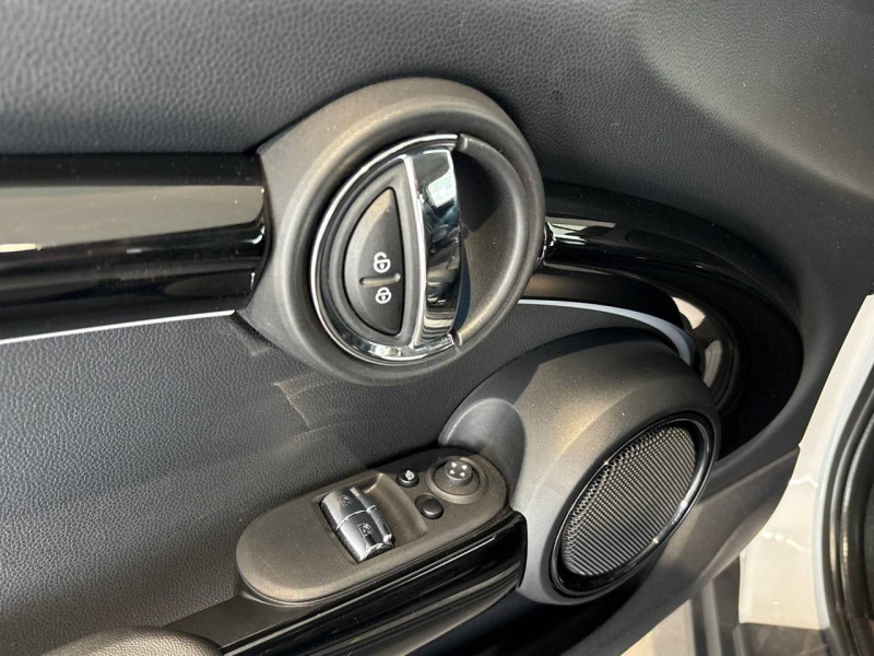 Mini Mini Hatch 3 Portes Cooper SE 184 ch Edition Premium 3p  occasion &agrave; Trelissac - photo n&deg;18