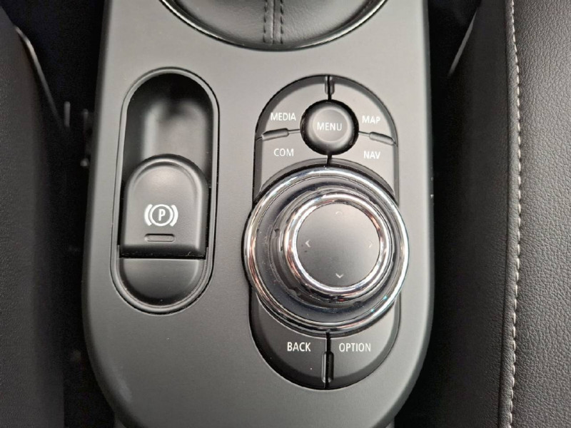 Mini Mini Hatch 3 Portes Cooper SE 184 ch Edition Premium 3p  occasion � Bo� - photo n�15
