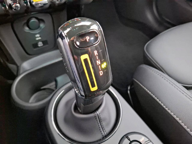 Mini Mini Hatch 3 Portes Cooper SE 184 ch Edition Premium 3p  occasion  Bo - photo n12