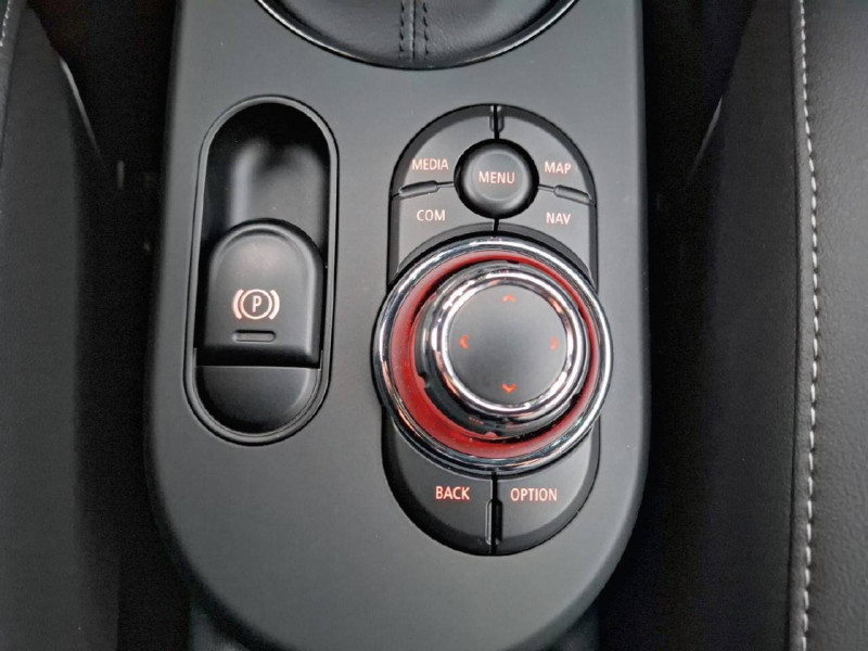 Mini Mini Hatch 3 Portes Cooper SE 184 ch Edition Premium 3p  occasion  Bo - photo n15