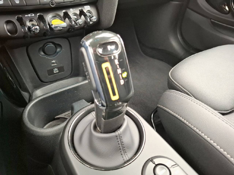 Mini Mini Hatch 3 Portes Cooper SE 184 ch Edition Premium 3p  occasion � Bo� - photo n�11