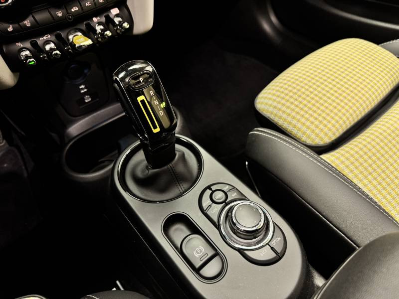 Mini Mini Hatch 3 Portes Cooper SE 184 ch Edition Premium Plus  occasion  Carcassonne - photo n6