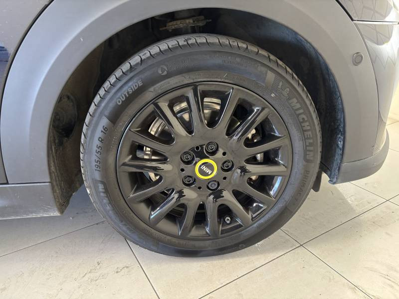 Mini Mini Hatch 3 Portes Cooper SE 184 ch Edition Premium Plus  occasion  Bziers - photo n11