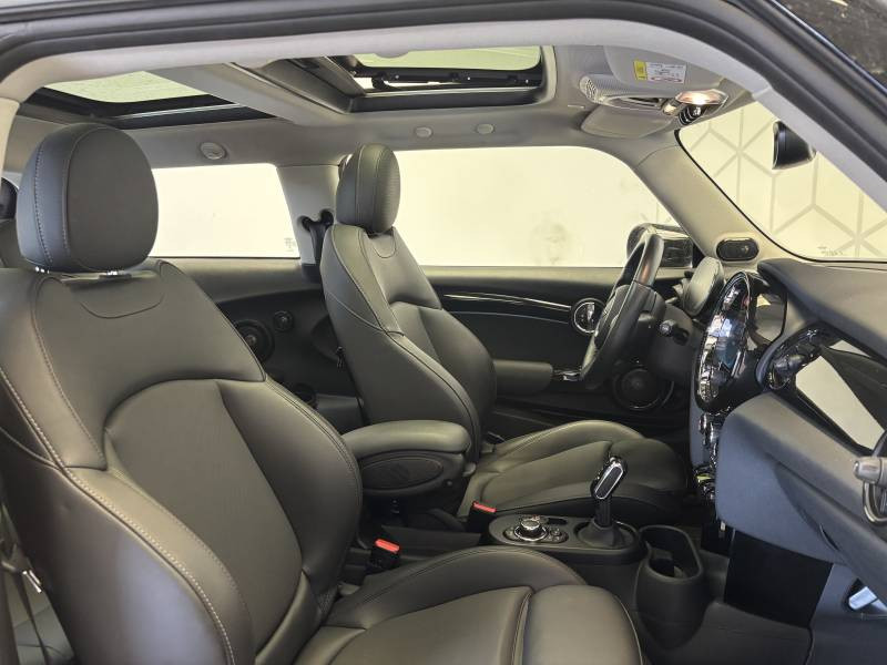 Mini Mini Hatch 3 Portes Cooper SE 184 ch Edition Premium Plus  occasion  Bziers - photo n15