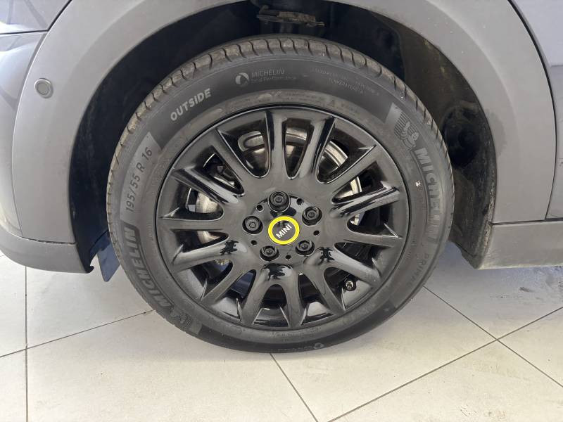Mini Mini Hatch 3 Portes Cooper SE 184 ch Edition Premium Plus  occasion  Bziers - photo n12