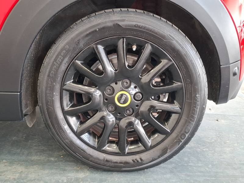 Mini Mini Hatch 3 Portes Cooper SE 184 ch Edition Premium Plus  occasion � Lescar - photo n�9