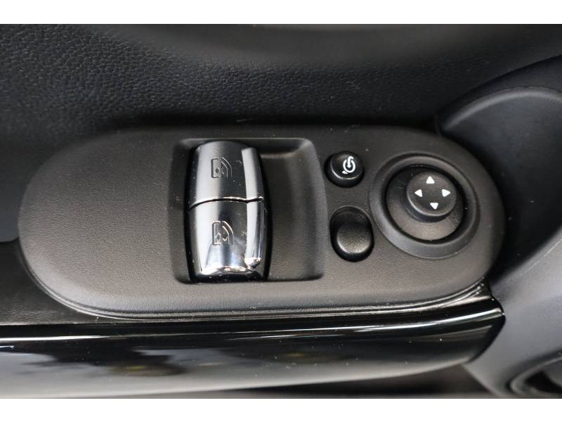 Mini Mini Hatch 3 Portes Cooper SE 184 ch Edition Premium Plus  occasion  Lescar - photo n12