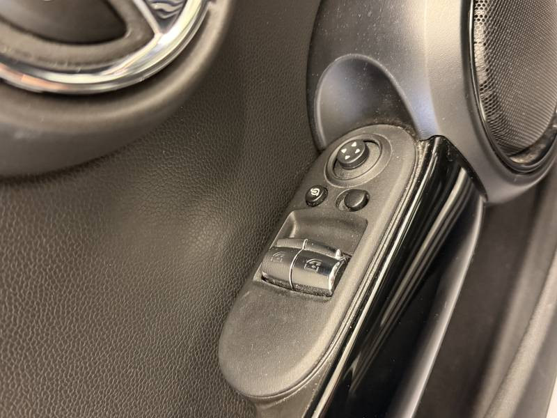 Mini Mini Hatch 3 Portes Cooper SE 184 ch Edition Premium Plus  occasion � Brive-la-Gaillarde - photo n�10