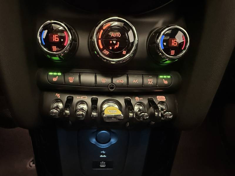 Mini Mini Hatch 3 Portes Cooper SE 184 ch Edition Premium Plus  occasion � Brive-la-Gaillarde - photo n�17