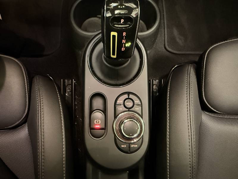 Mini Mini Hatch 3 Portes Cooper SE 184 ch Edition Premium Plus  occasion � Brive-la-Gaillarde - photo n�16