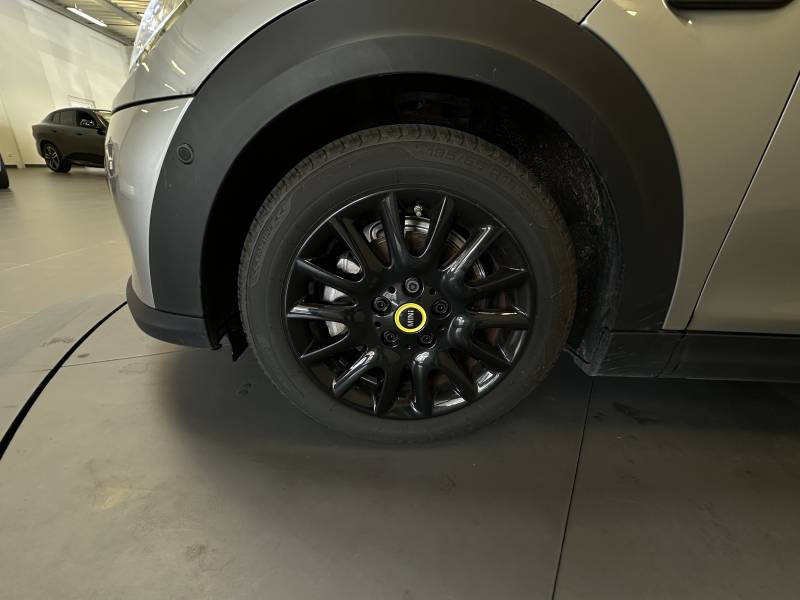 Mini Mini Hatch 3 Portes Cooper SE 184 ch Edition Premium Plus  occasion  Brive-la-Gaillarde - photo n8