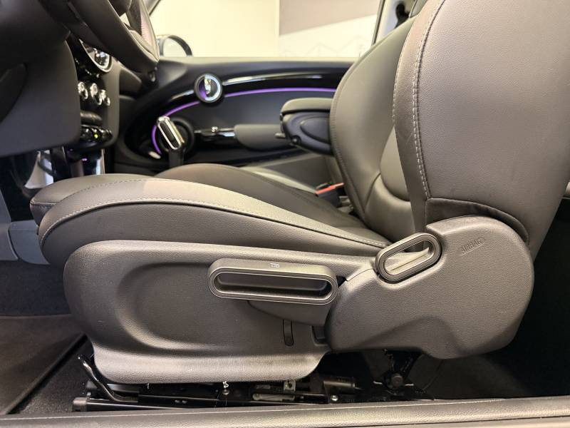 Mini Mini Hatch 3 Portes Cooper SE 184 ch Edition Premium Plus  occasion � Brive-la-Gaillarde - photo n�10