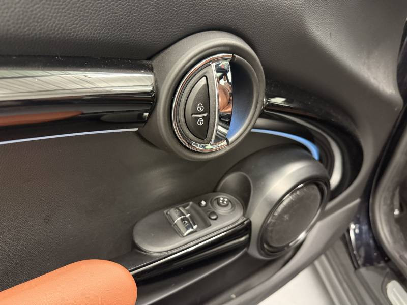 Mini Mini Hatch 3 Portes Cooper SE 184 ch Edition Premium Plus  occasion � Brive-la-Gaillarde - photo n�9