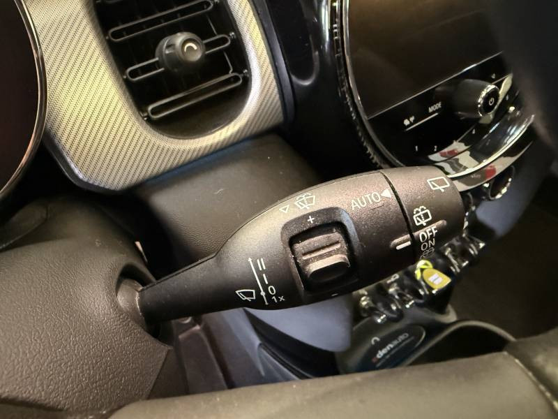 Mini Mini Hatch 3 Portes Cooper SE 184 ch Edition Premium Plus  occasion � Brive-la-Gaillarde - photo n�13