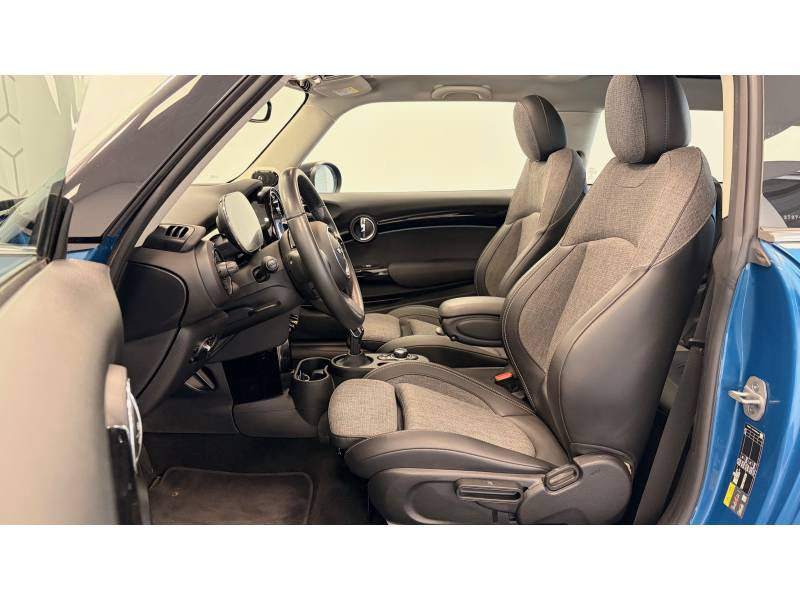 Mini Mini Hatch 3 Portes Cooper SE 184 ch Edition Premium Plus  occasion � Limoges - photo n�4