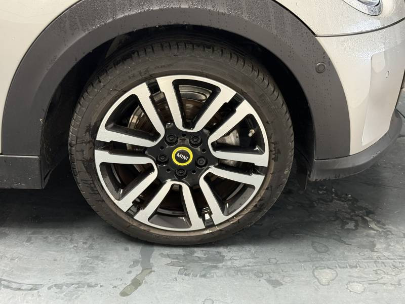 Mini Mini Hatch 3 Portes Cooper SE 184 ch Edition Premium Plus 2023 - photo n°12 Mini Mini Hatch 3 Portes Cooper SE 184 ch Edition Premium Plus  occasion à Lormont - photo n°12