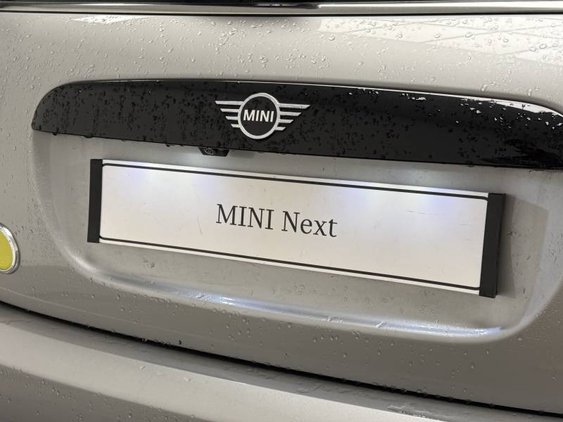 Mini Mini Hatch 3 Portes Cooper SE 184 ch Edition Premium Plus 2023 - photo n°17 Mini Mini Hatch 3 Portes Cooper SE 184 ch Edition Premium Plus  occasion à Lormont - photo n°17