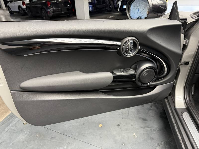 Mini Mini Hatch 3 Portes Cooper SE 184 ch Edition Premium Plus 2023 - photo n°19 Mini Mini Hatch 3 Portes Cooper SE 184 ch Edition Premium Plus  occasion à Lormont - photo n°19