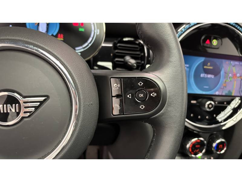 Mini Mini Hatch 3 Portes Cooper SE 184 ch Edition Premium Plus  occasion  Lormont - photo n17