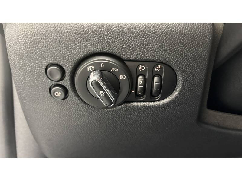Mini Mini Hatch 3 Portes Cooper SE 184 ch Edition Premium Plus  occasion  Lormont - photo n19