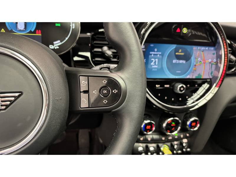 Mini Mini Hatch 3 Portes Cooper SE 184 ch Edition Premium Plus  occasion  Lormont - photo n17