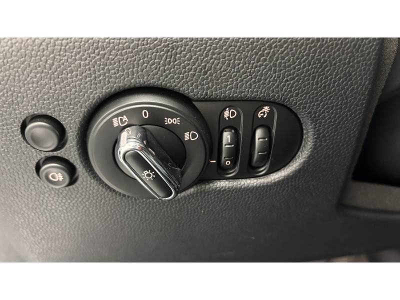 Mini Mini Hatch 3 Portes Cooper SE 184 ch Edition Premium Plus  occasion  Lormont - photo n16