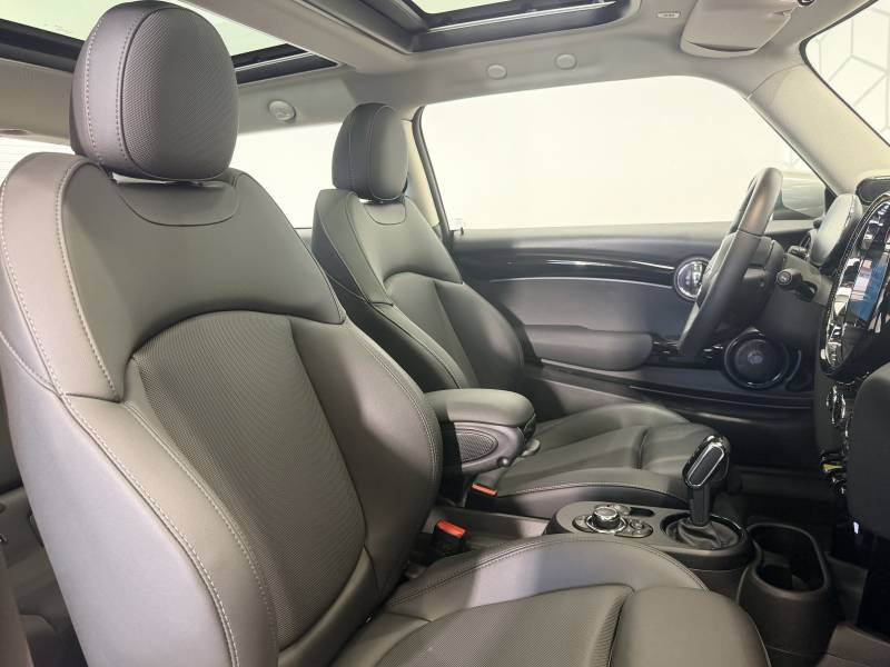 Mini Mini Hatch 3 Portes Cooper SE 184 ch Edition Premium Plus  occasion � Tarbes - photo n�11