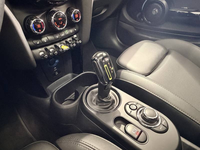 Mini Mini Hatch 3 Portes Cooper SE 184 ch Edition Premium Plus  occasion � Tarbes - photo n�8