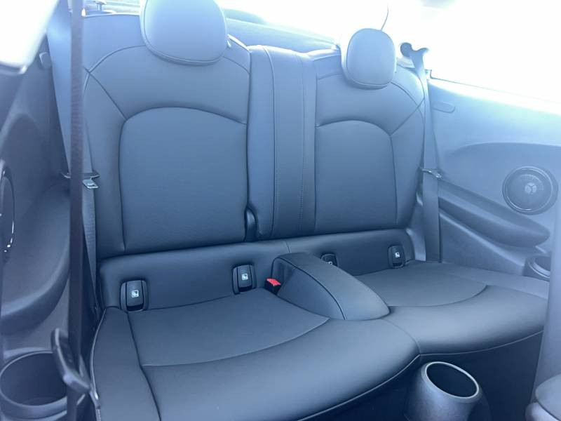 Mini Mini Hatch 3 Portes Cooper SE 184 ch Edition Premium Plus  occasion  Auch - photo n15