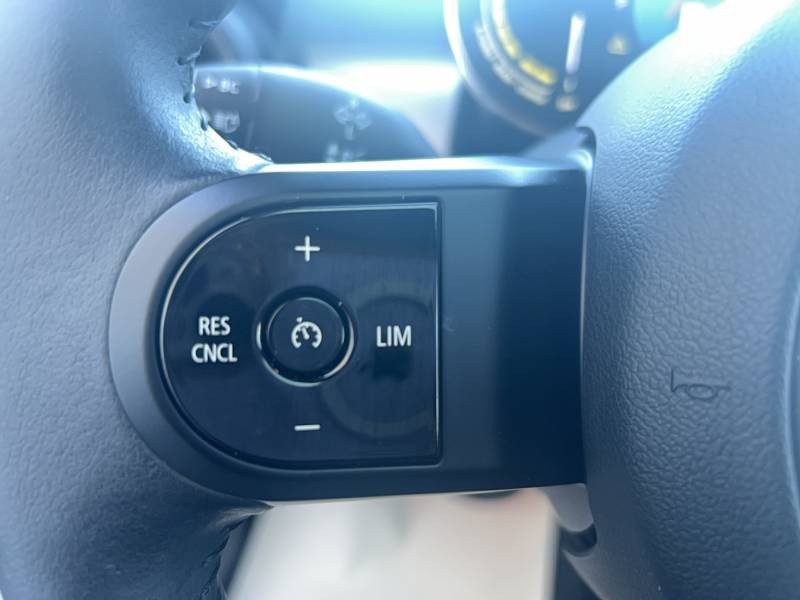 Mini Mini Hatch 3 Portes Cooper SE 184 ch Edition Premium Plus  occasion  Auch - photo n14