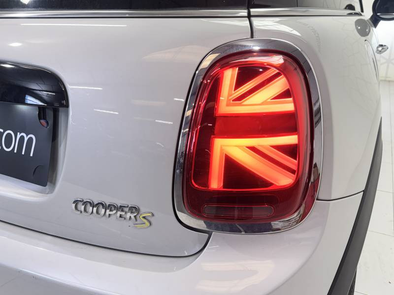 Mini Mini Hatch 3 Portes Cooper SE 184 ch Edition Premium  occasion � Carcassonne - photo n�14