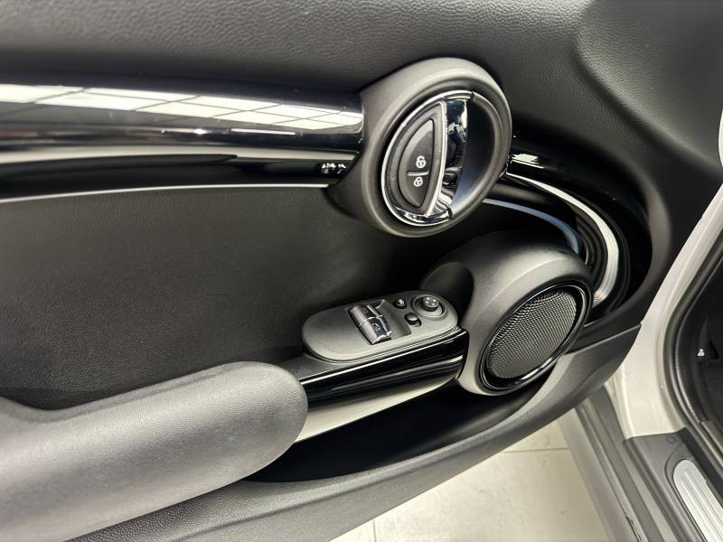 Mini Mini Hatch 3 Portes Cooper SE 184 ch Edition Premium  occasion � Carcassonne - photo n�12