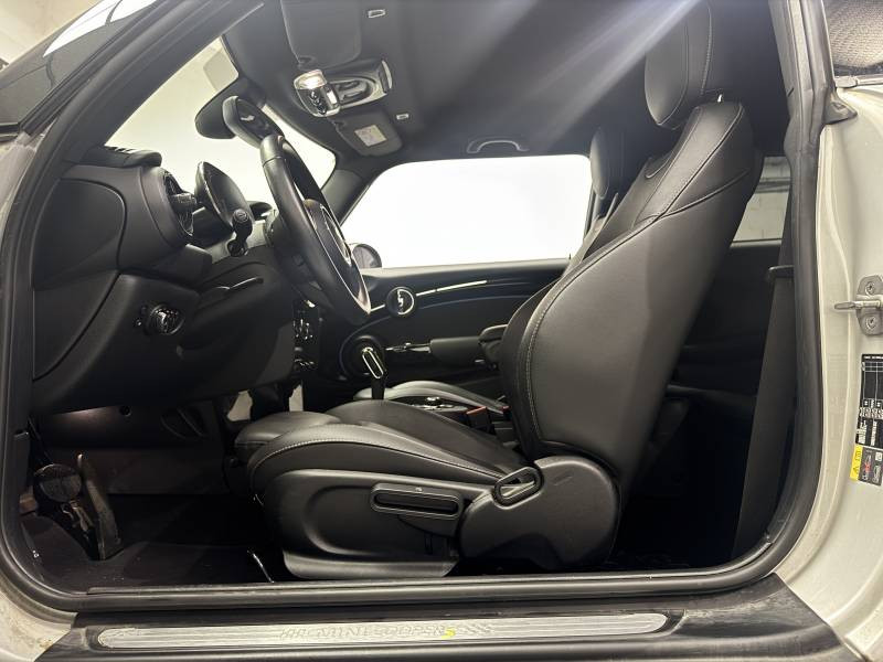 Mini Mini Hatch 3 Portes Cooper SE 184 ch Edition Premium  occasion  Carcassonne - photo n20