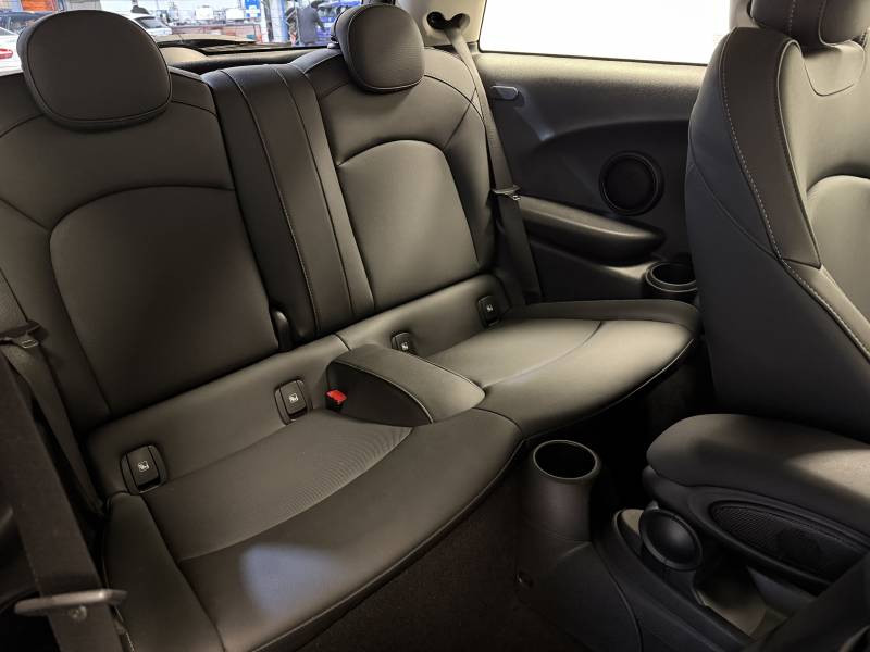 Mini Mini Hatch 3 Portes Cooper SE 184 ch Edition Premium  occasion � B�ziers - photo n�14