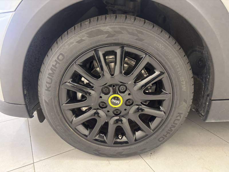 Mini Mini Hatch 3 Portes Cooper SE 184 ch Edition Premium  occasion � B�ziers - photo n�13