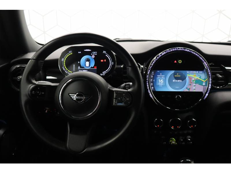 Mini Mini Hatch 3 Portes Cooper SE 184 ch Edition Premium  occasion � Lescar - photo n�10