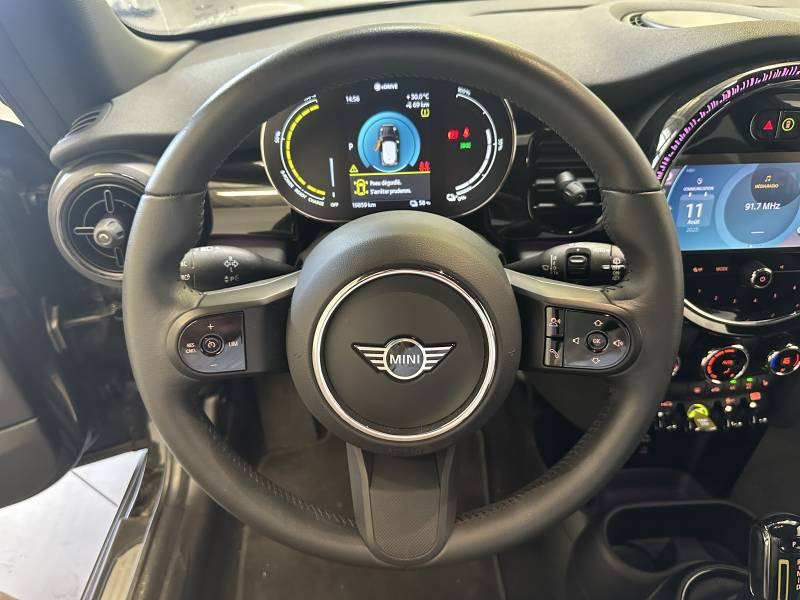 Mini Mini Hatch 3 Portes Cooper SE 184 ch Edition Premium  occasion  Brive-la-Gaillarde - photo n20