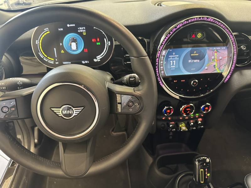 Mini Mini Hatch 3 Portes Cooper SE 184 ch Edition Premium  occasion  Brive-la-Gaillarde - photo n18
